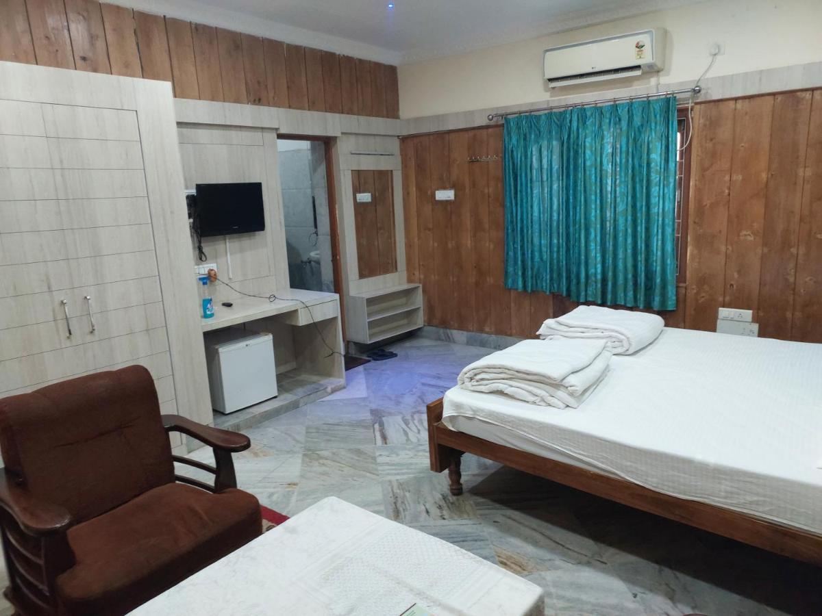 Radhika Resort Bhubaneswar Extérieur photo